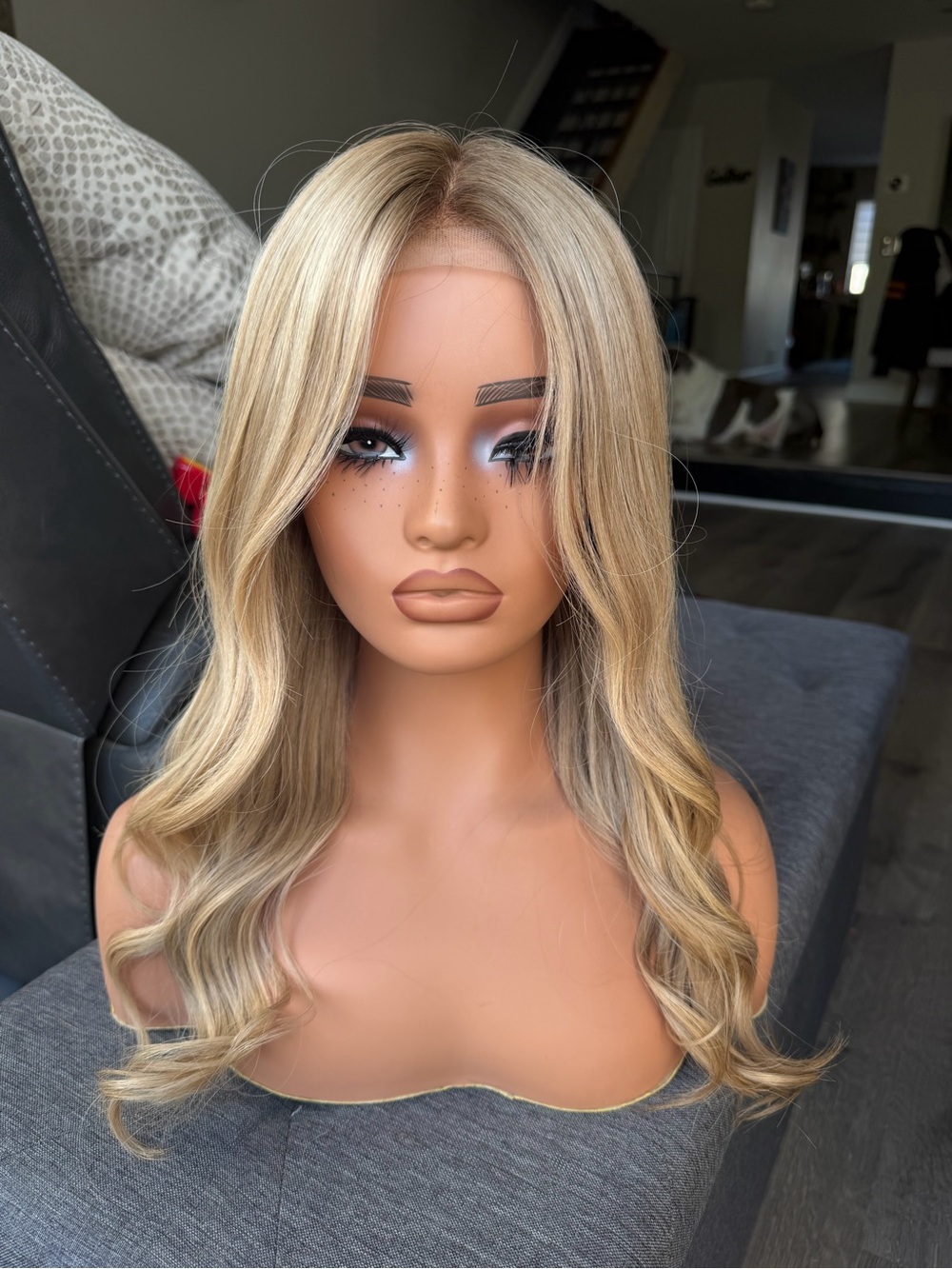 Wig Daddy Human Hair Brazilian wig 
Sandy Blonde Size Small. 21-22 Length